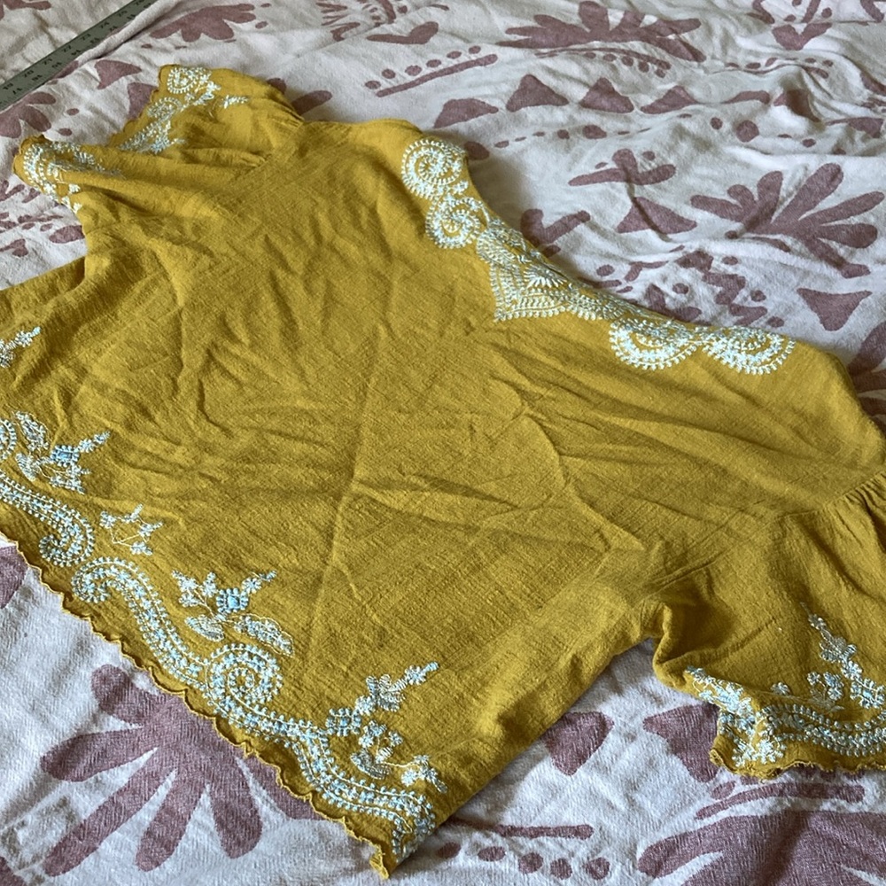 FP Embroidered crop top - Picture 4 of 17